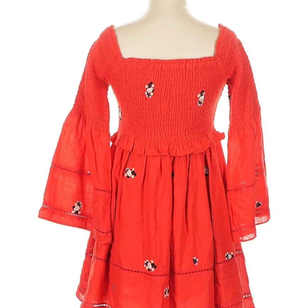 Free People womans fountain daisy’s Red Off-Shoulder Embroidered mini dress am